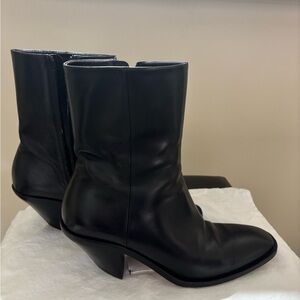 Victoria Beckham Sleek Black Leather Boots